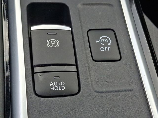 Used 2025 Nissan Pathfinder SL AWD/4WD image 26