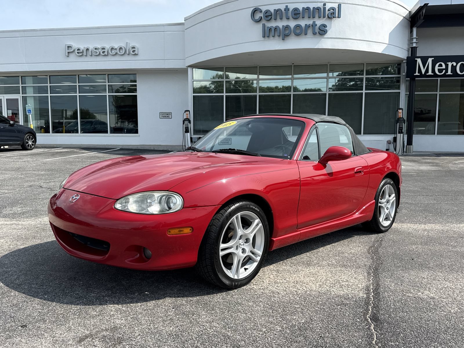Used 2005 MAZDA MX-5 Miata w/ Convenience Pkg RWD video 1