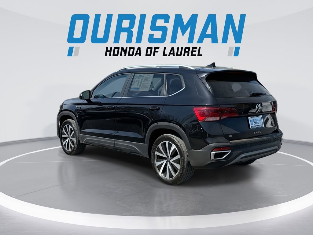Used 2022 Volkswagen Taos SE w/ Panoramic Sunroof Package image 6