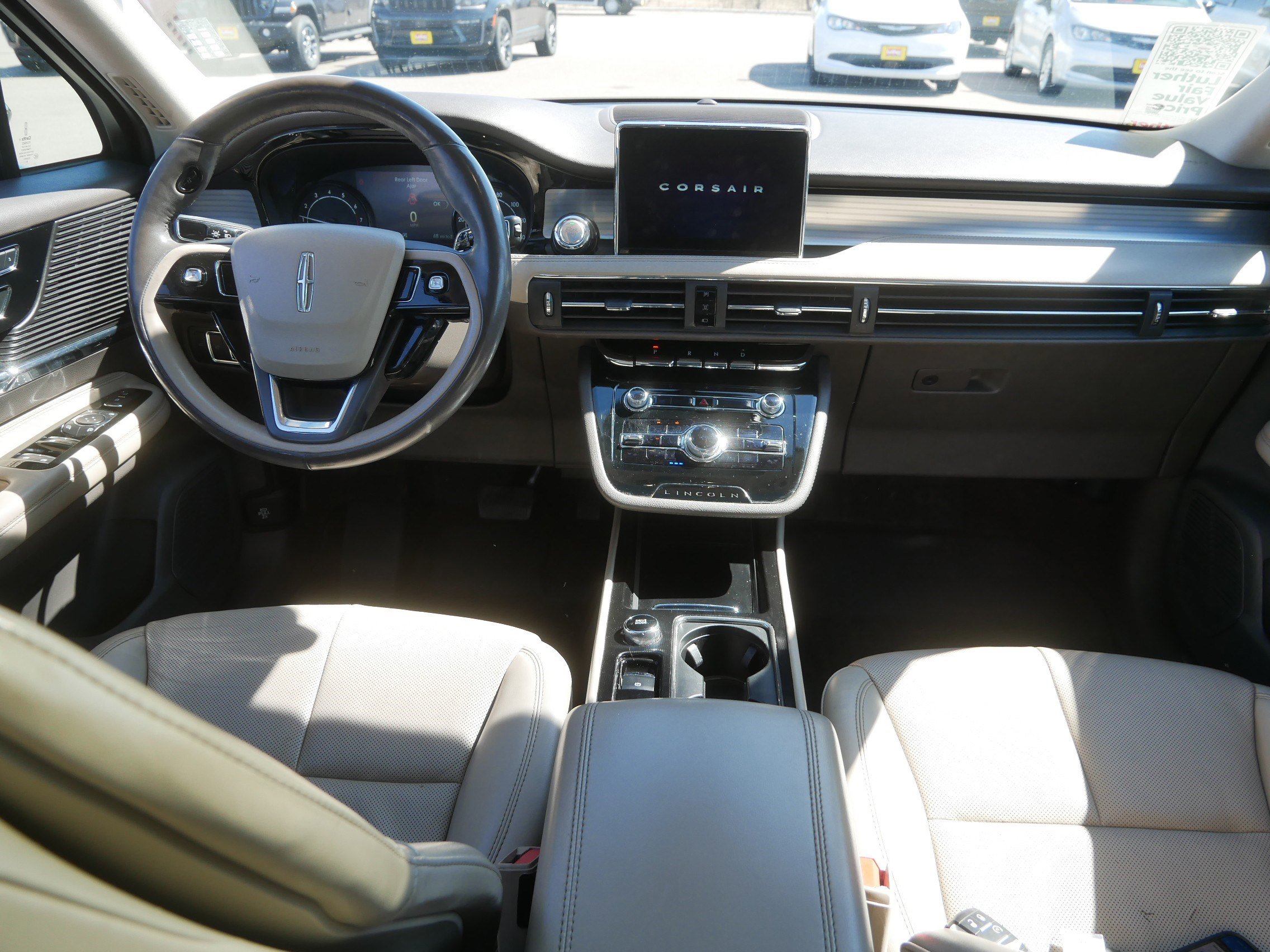 Used 2021 Lincoln Corsair AWD w/ Premium Package image 10