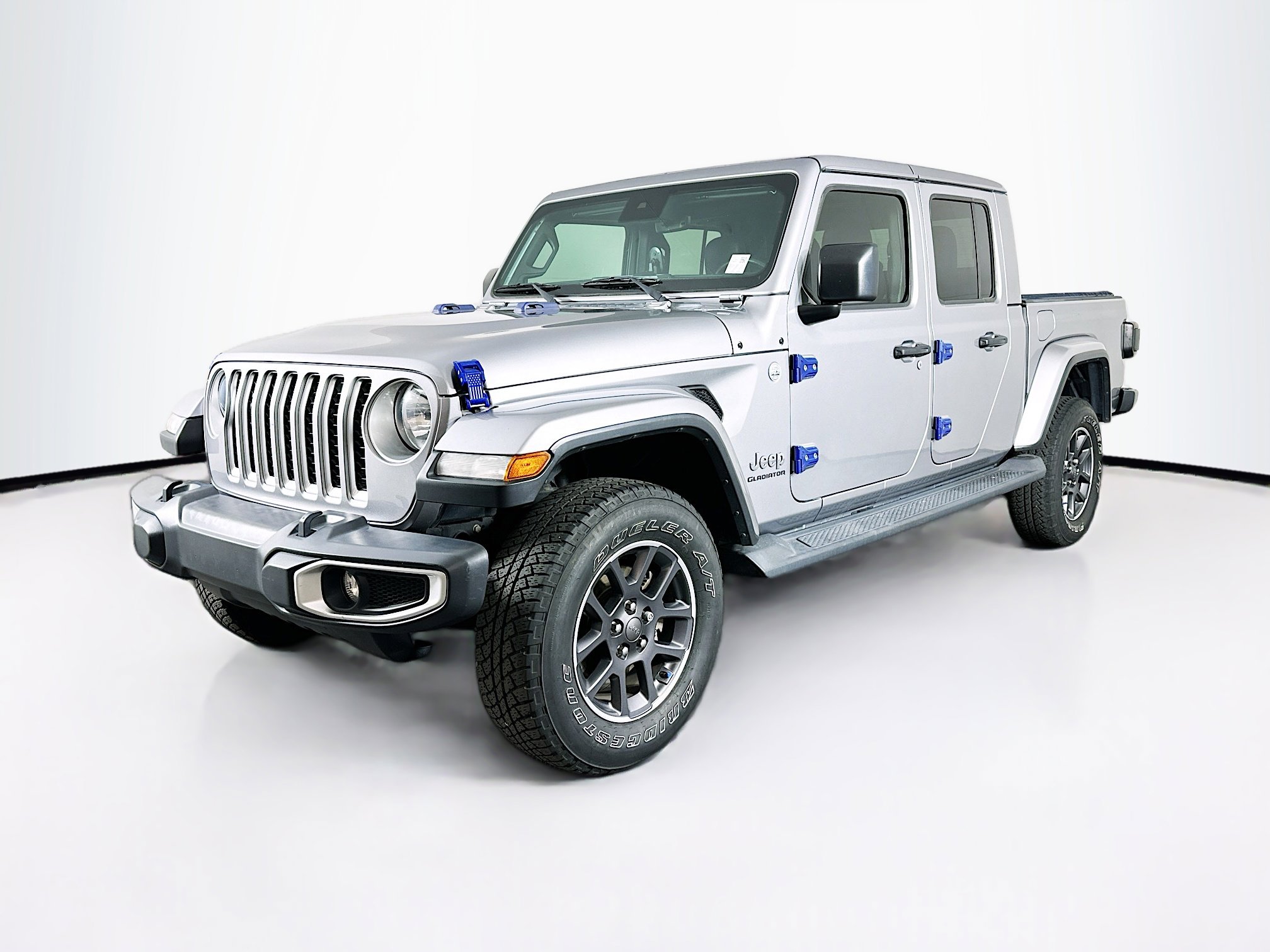 Used 2020 Jeep Gladiator Overland AWD/4WD image 3