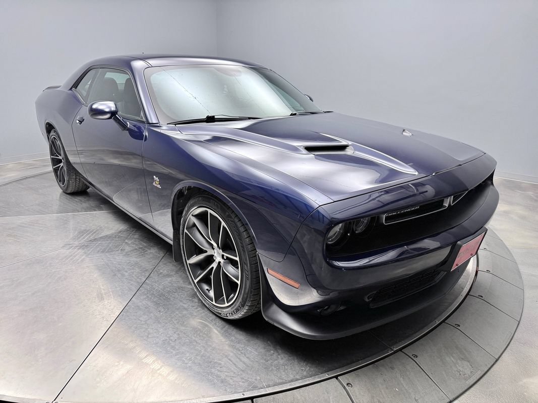 Used 2016 Dodge Challenger R/T Scat Pack RWD image 3