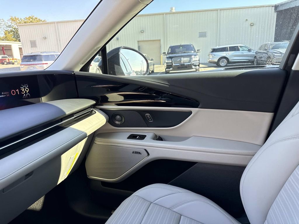 New 2026 Lincoln Nautilus Reserve image 21