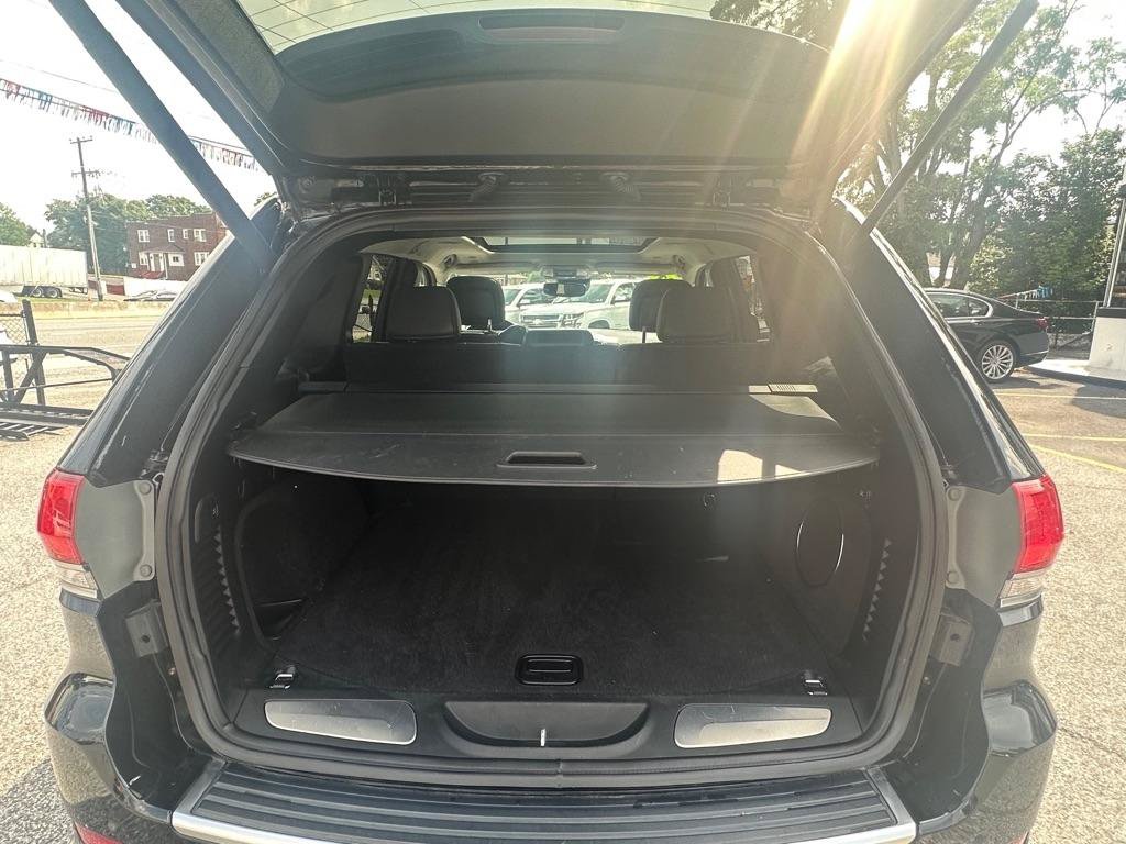 Used 2019 Jeep Grand Cherokee Summit w/ Platinum Series Group AWD/4WD image 12