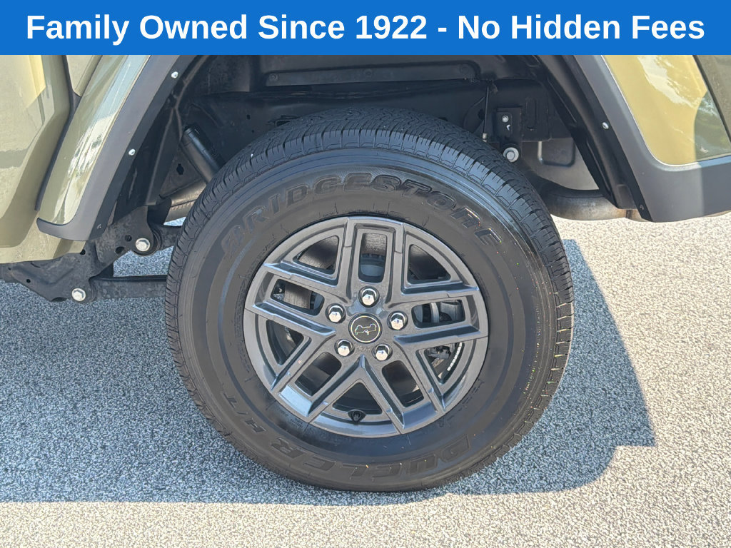 Used 2025 Jeep Gladiator Sport AWD/4WD image 19