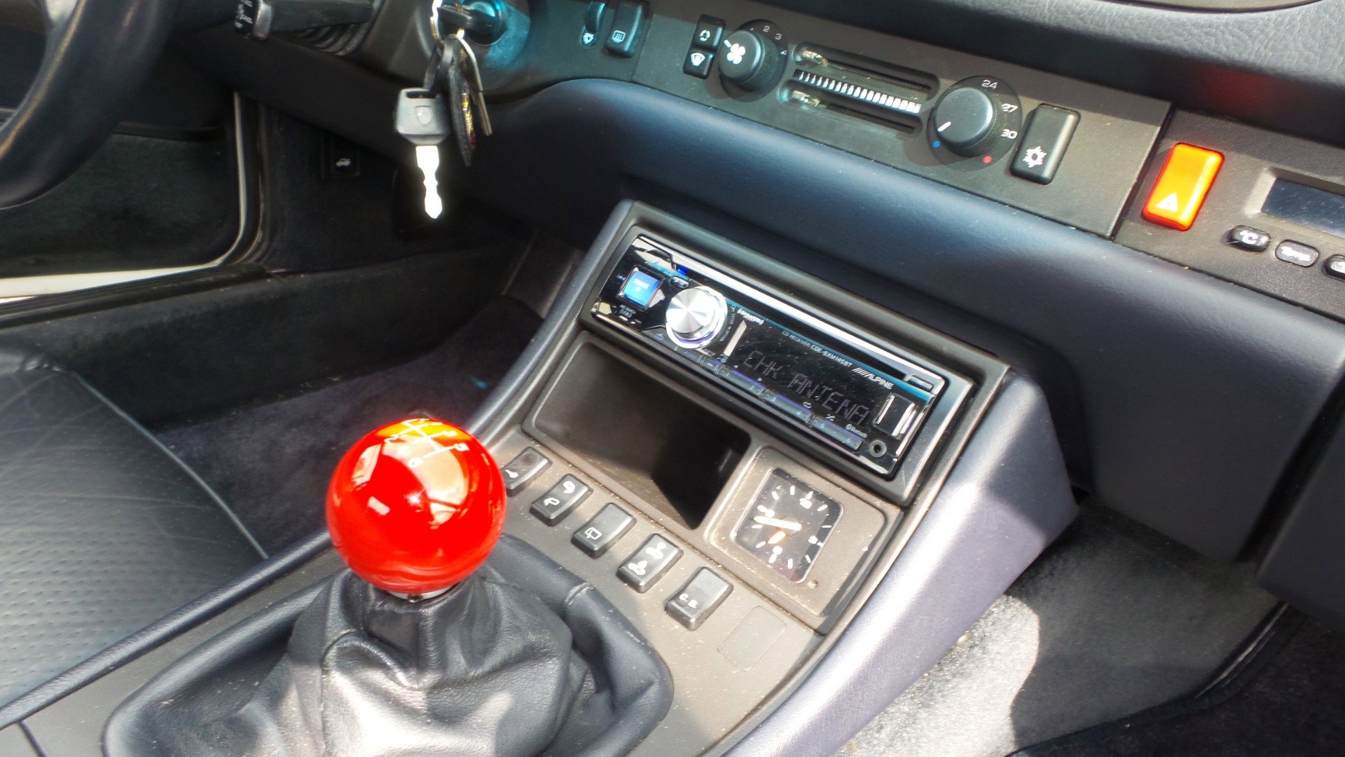 Used 1993 Porsche 968 Coupe image 32