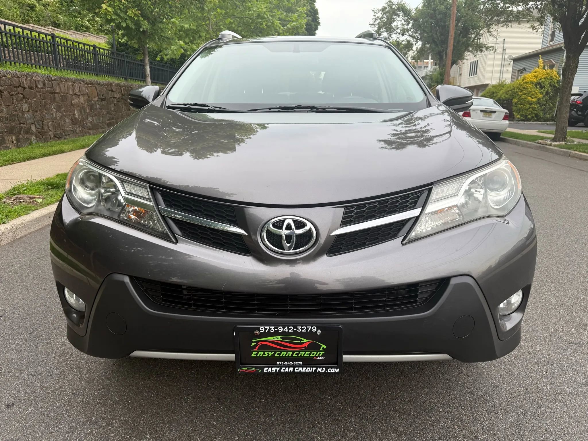 Used 2013 Toyota RAV4 XLE image 10