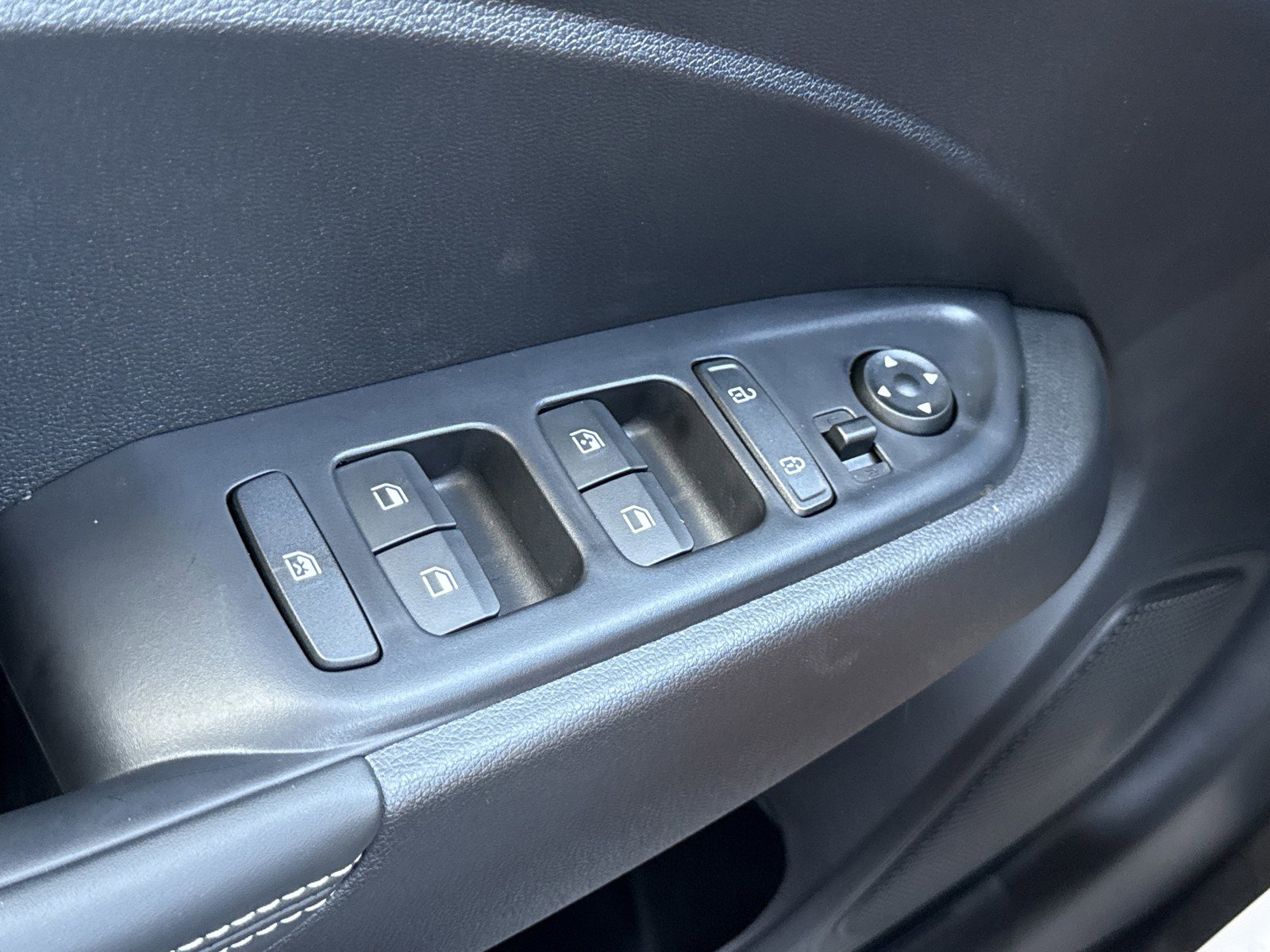 New 2026 Hyundai Venue SEL image 15