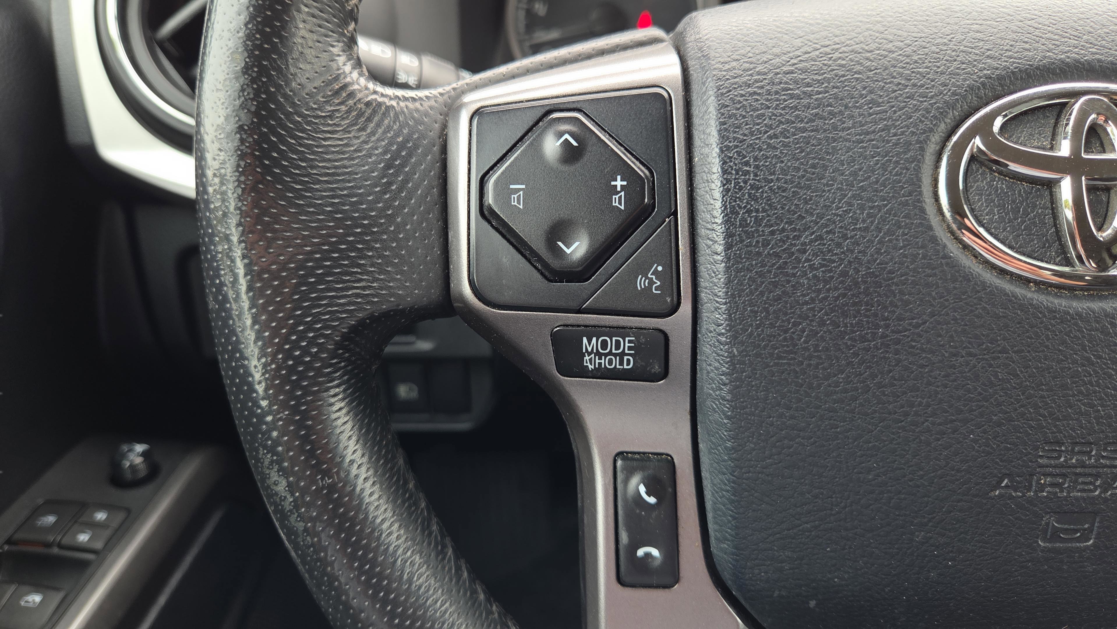 Used 2019 Toyota Tacoma SR5 image 26