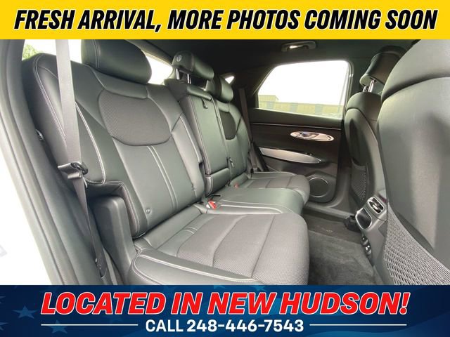 Used 2025 Genesis GV70 3.5T Sport AWD/4WD image 27