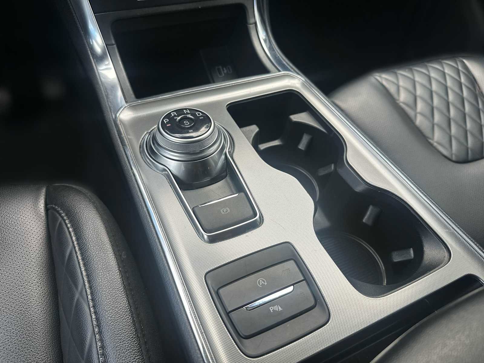 Used 2024 Ford Edge Titanium w/ Equipment Group 301A image 22