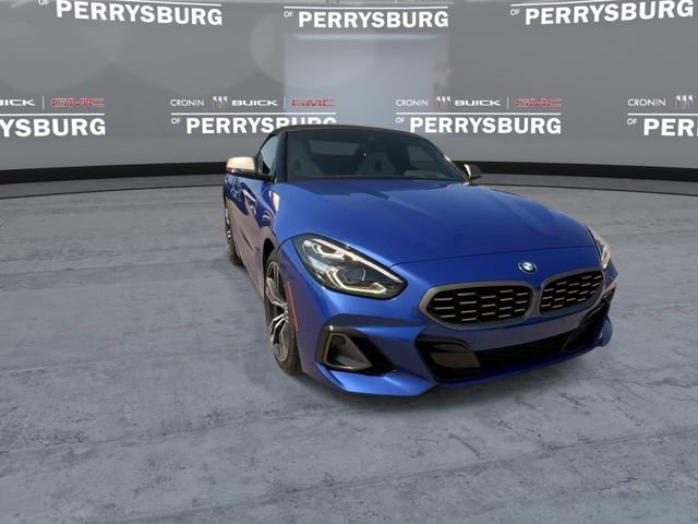 Used 2024 BMW Z4 M40i w/ Premium Package RWD image 2