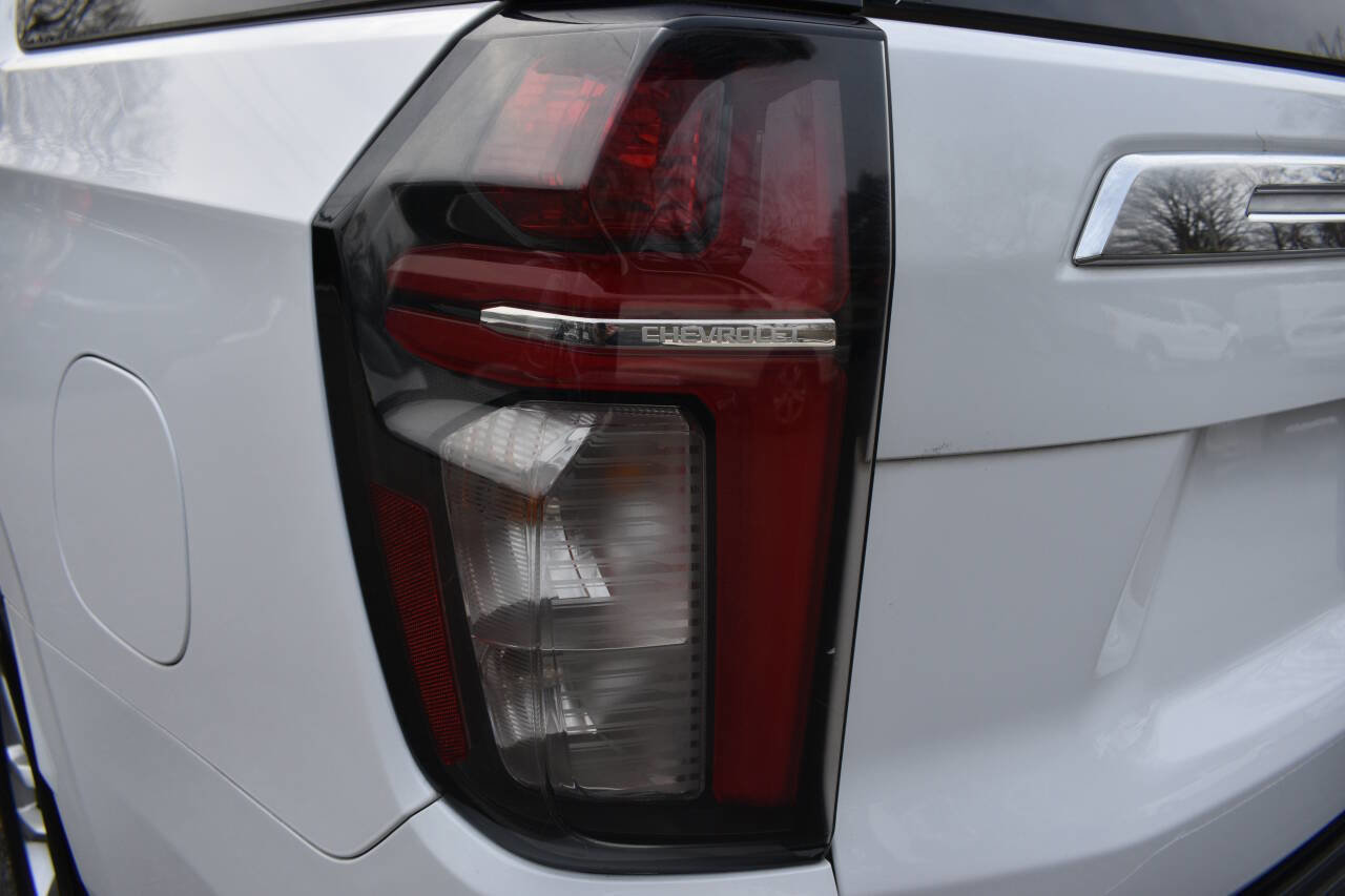 Used 2021 Chevrolet Suburban LT image 37