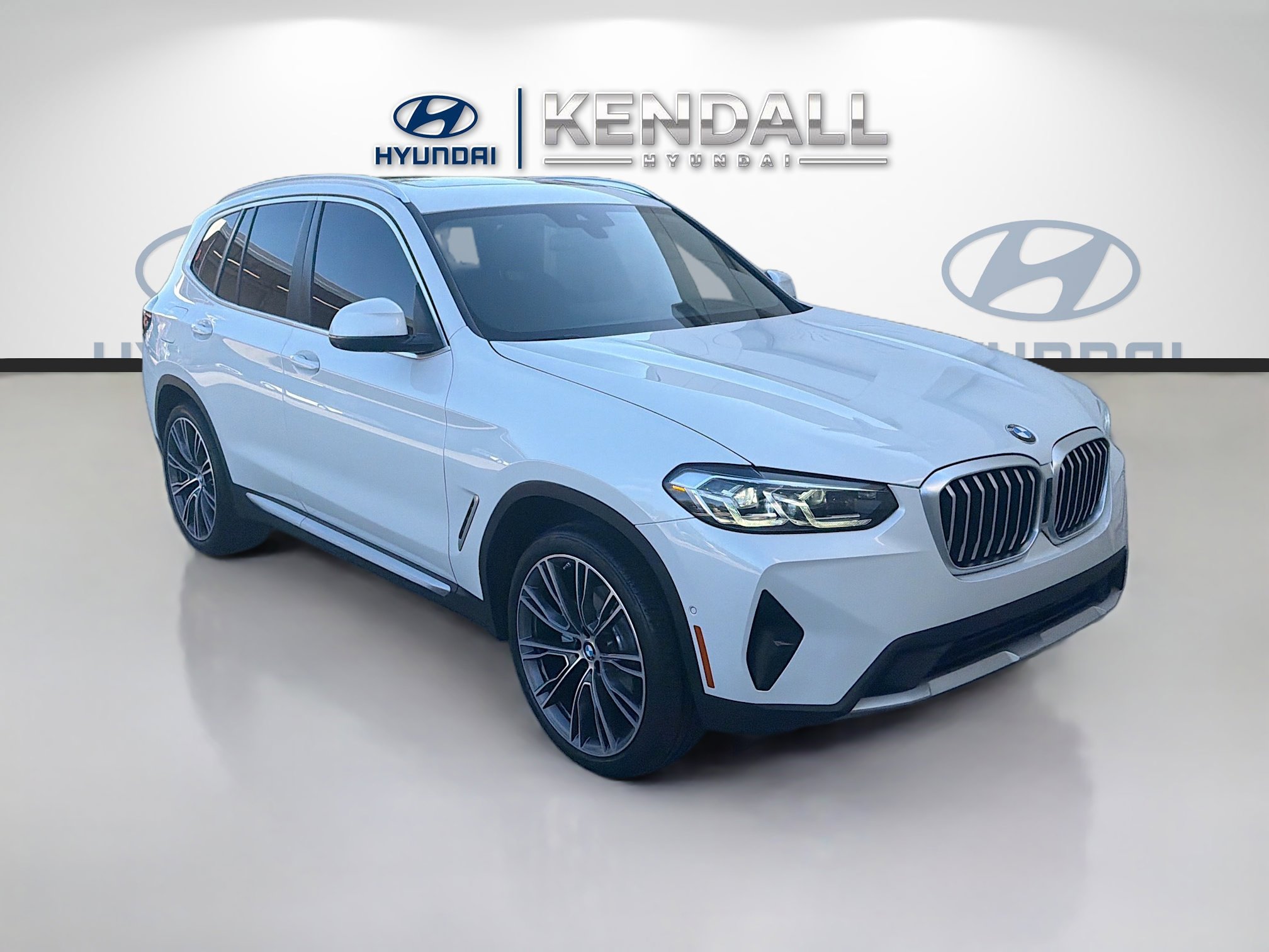 Used 2024 BMW X3 sDrive30i w/ Premium Package RWD image 1