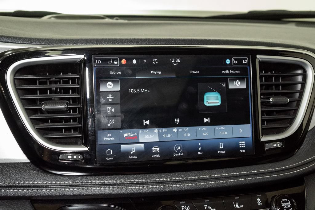 Used 2022 Chrysler Pacifica Limited w/ S Appearance Package FWD image 20