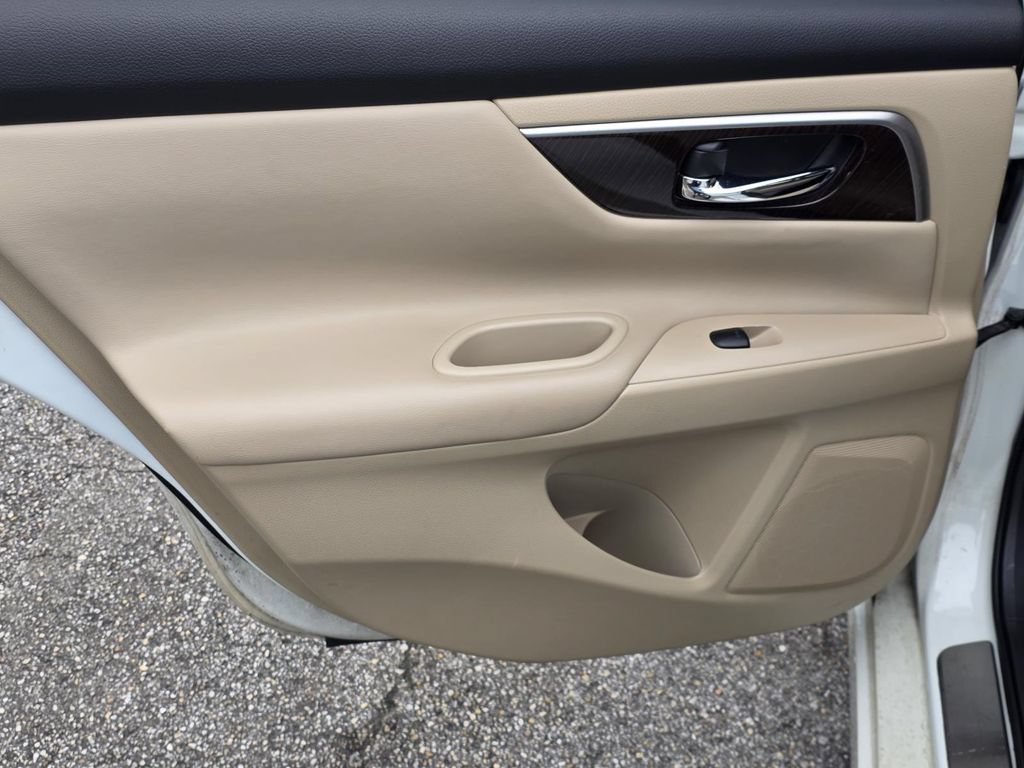 Used 2015 Nissan Altima 2.5 SL w/ Moonroof Package FWD image 27
