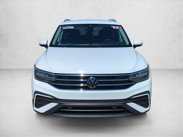 Used 2022 Volkswagen Tiguan SE FWD image 2
