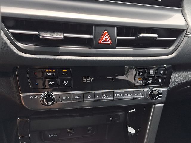 Certified 2025 Kia Seltos EX AWD/4WD image 15