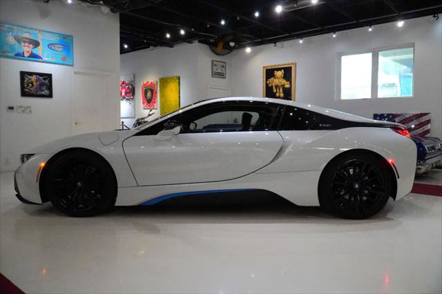 Used 2019 BMW i8 Coupe image 11