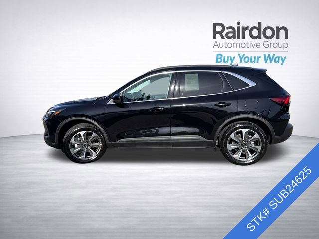 Used 2025 Ford Escape Platinum image 4