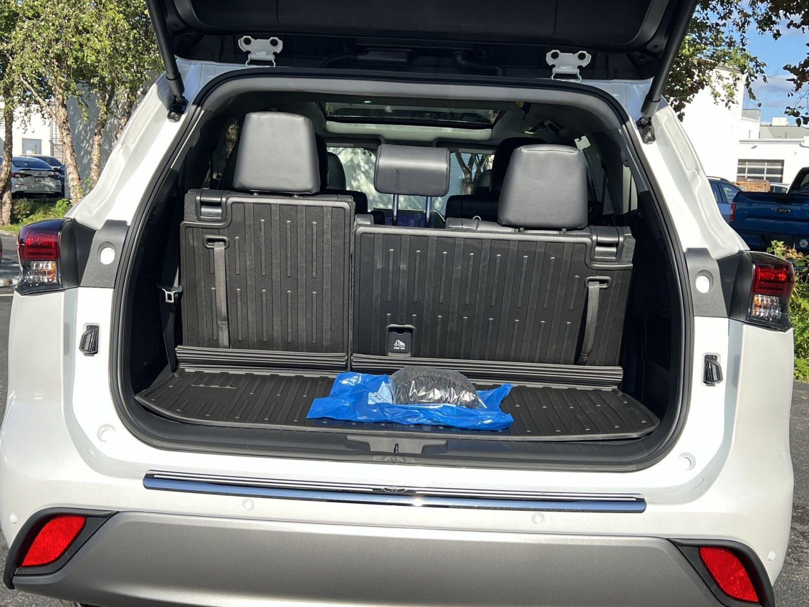 New 2025 Toyota Highlander Platinum image 20
