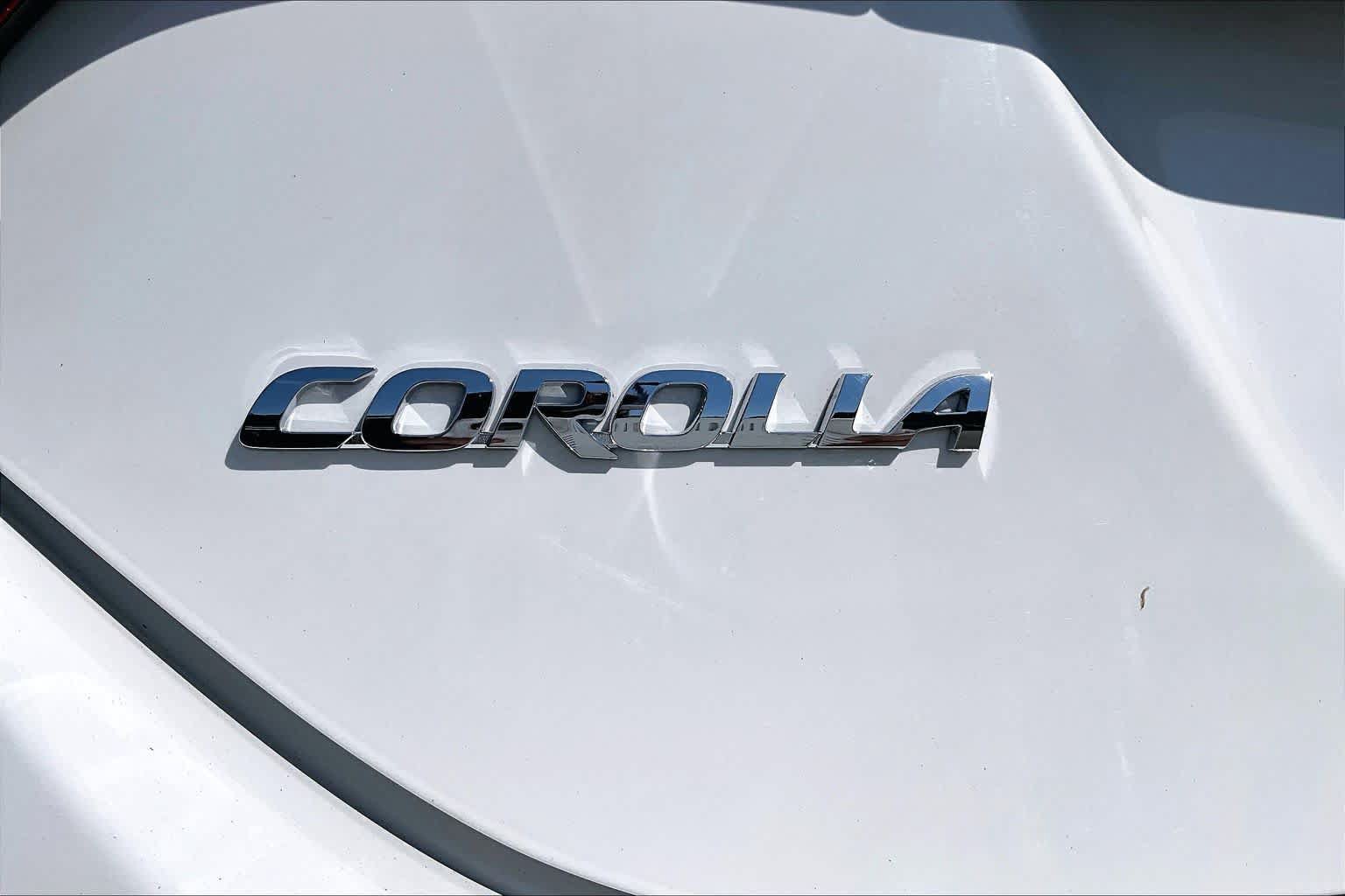 Used 2015 Toyota Corolla S FWD image 33