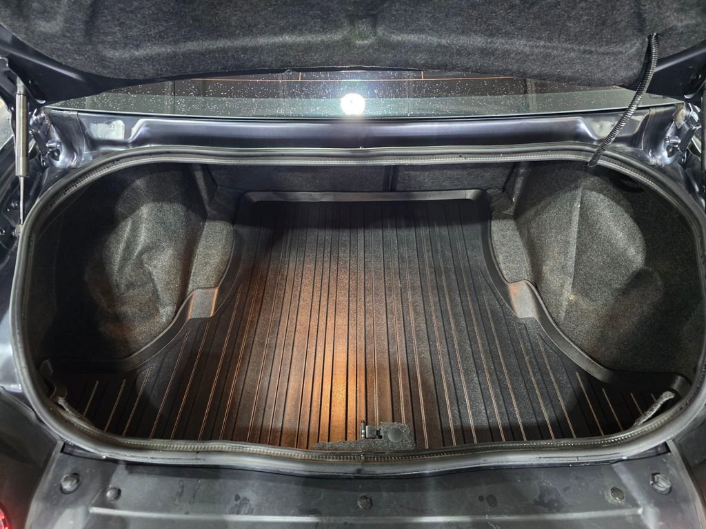 Used 2017 Dodge Challenger SXT Plus image 27