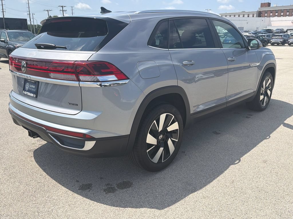 Certified 2024 Volkswagen Atlas Cross Sport SE AWD/4WD image 6