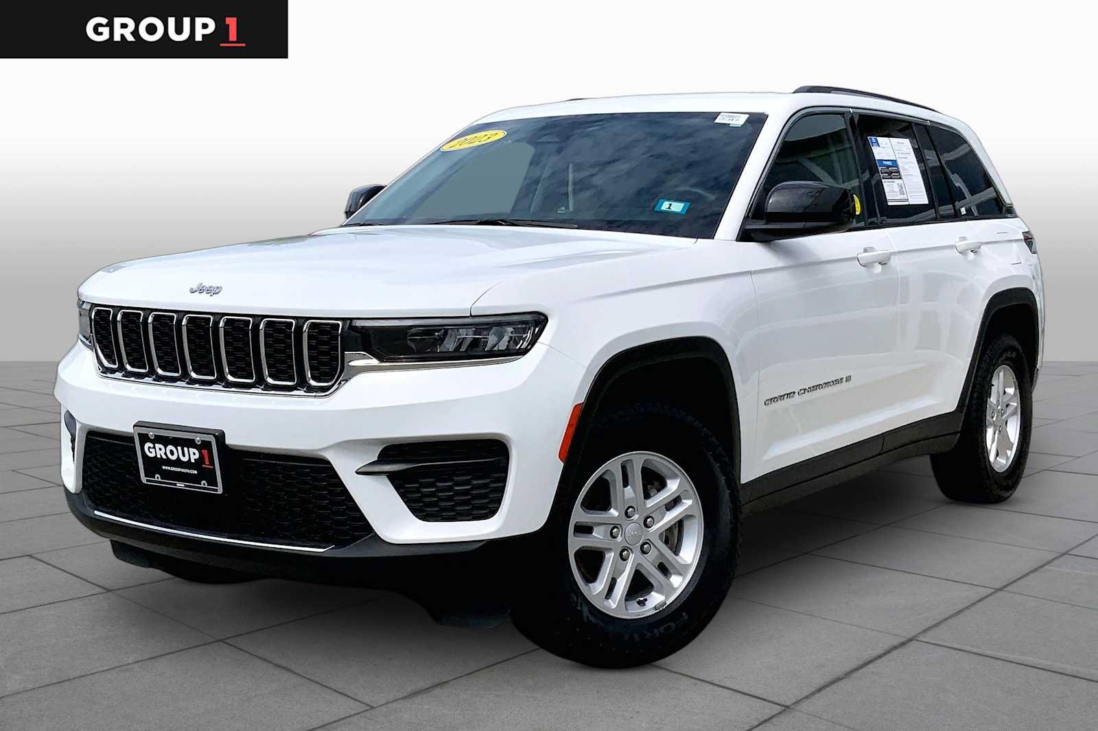 Used 2023 Jeep Grand Cherokee Laredo w/ Luxury Tech Group I