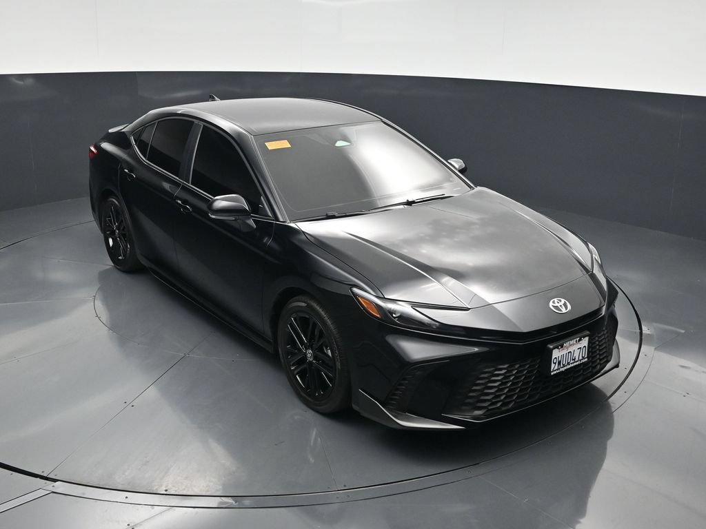 Used 2026 Toyota Camry SE FWD image 36