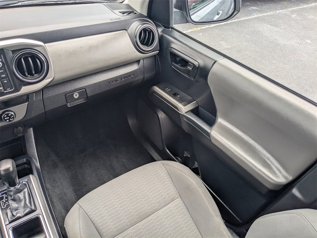 Used 2017 Toyota Tacoma SR5 image 18