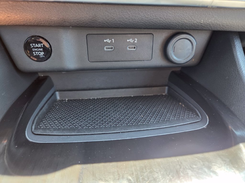Used 2026 Nissan Rogue S FWD image 17