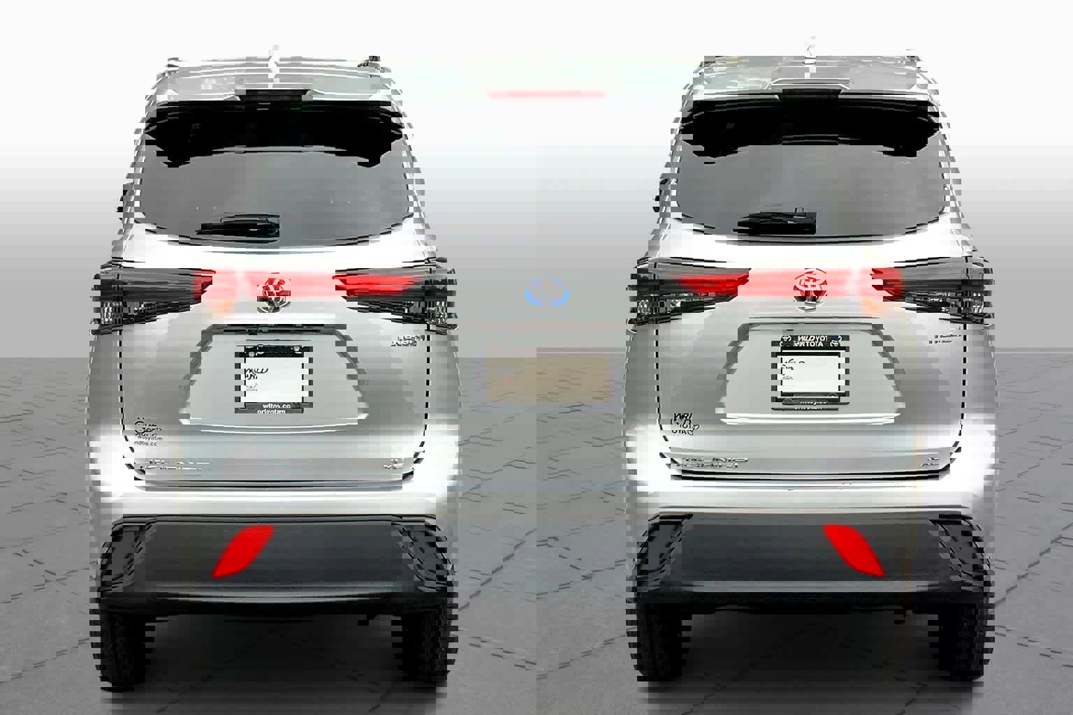 Used 2021 Toyota Highlander XLE image 5