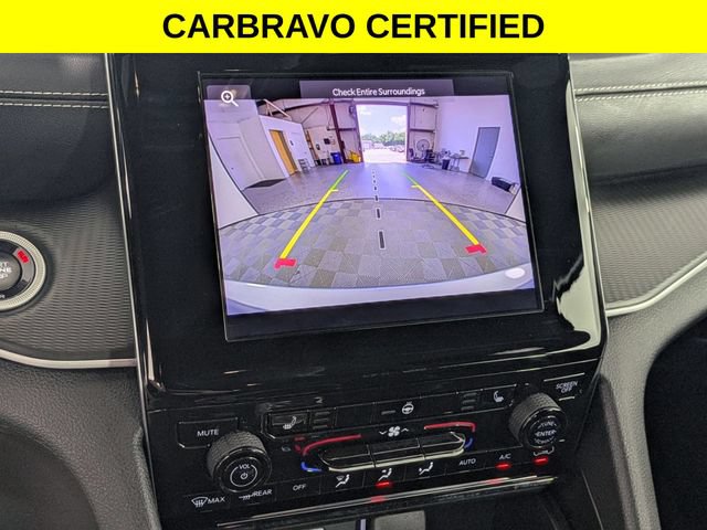 Used 2024 Jeep Grand Cherokee L Altitude RWD image 19