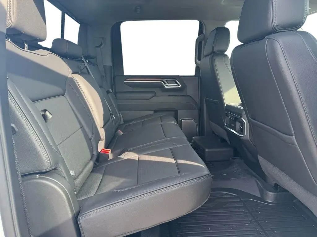 New 2026 GMC Sierra 2500 Denali w/ Technology Package AWD/4WD image 19