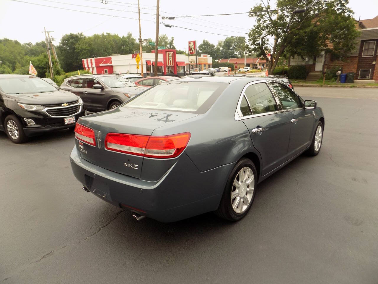 Used 2011 Lincoln MKZ FWD image 5