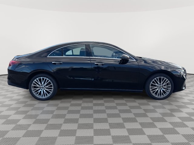 Used 2025 Mercedes-Benz CLA 250 4MATIC image 5