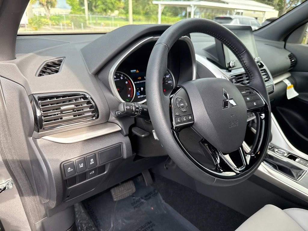 Used 2025 Mitsubishi Eclipse Cross SEL image 21
