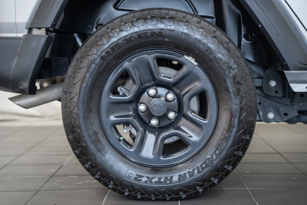 Used 2024 Jeep Wrangler Unlimited Sport AWD/4WD image 15