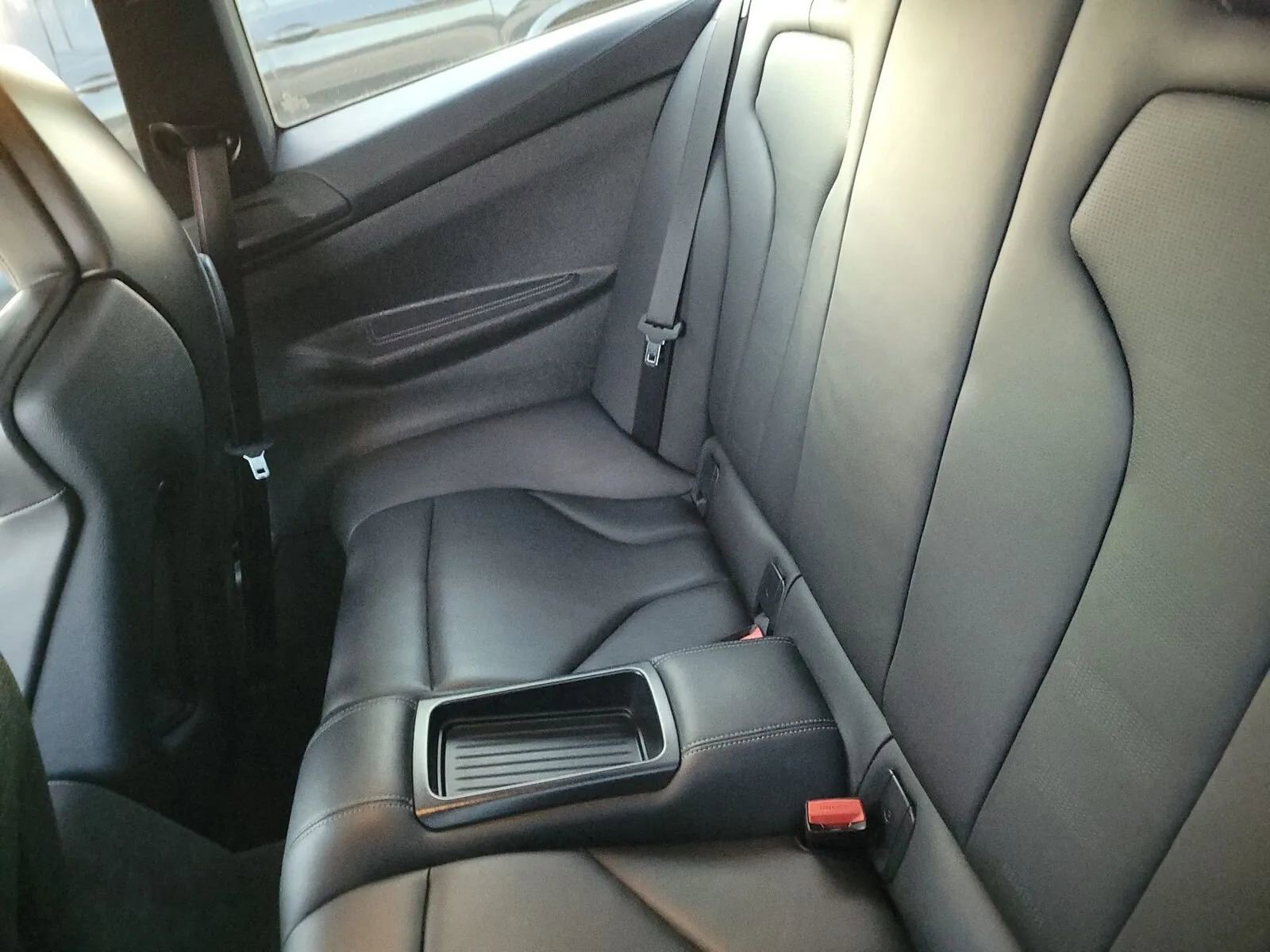 Used 2019 BMW M4 CS w/ Executive Package image 5