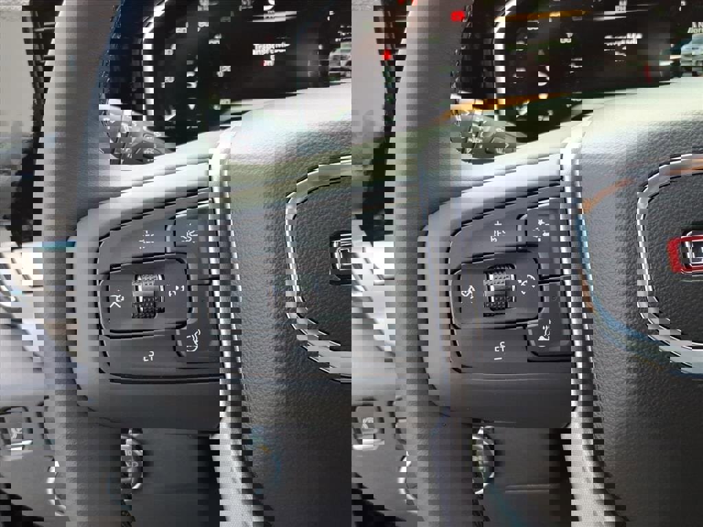 New 2026 GMC Sierra 1500 Elevation image 17