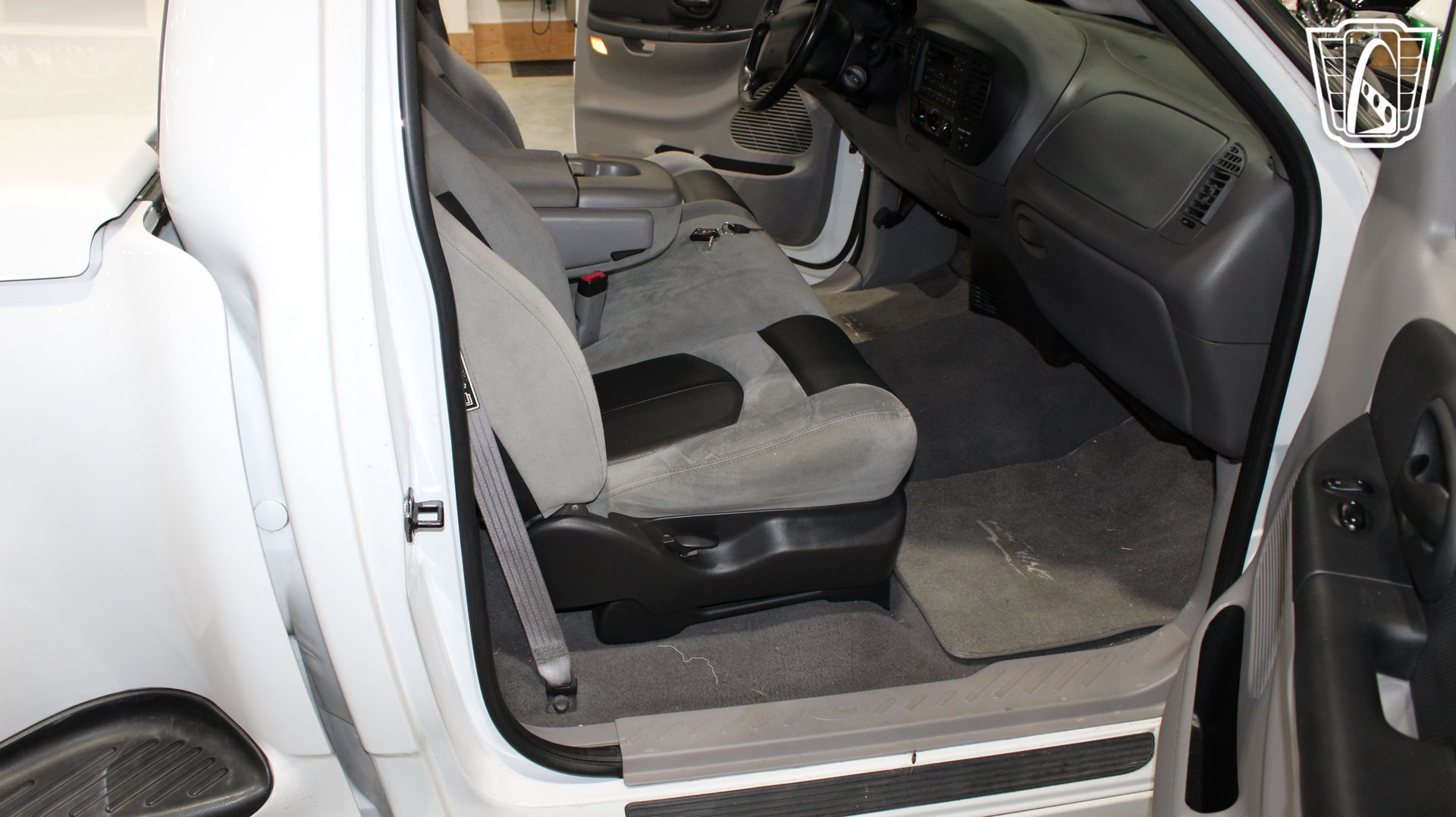 Used 2000 Ford F150 Lightning image 7