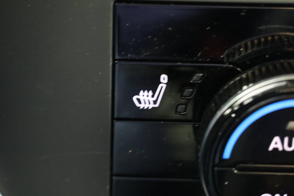 Used 2026 Nissan Rogue SV w/ Cold Weather Package FWD image 16