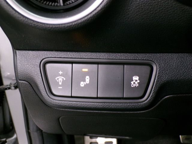 Used 2024 Kia Forte GT-Line image 13