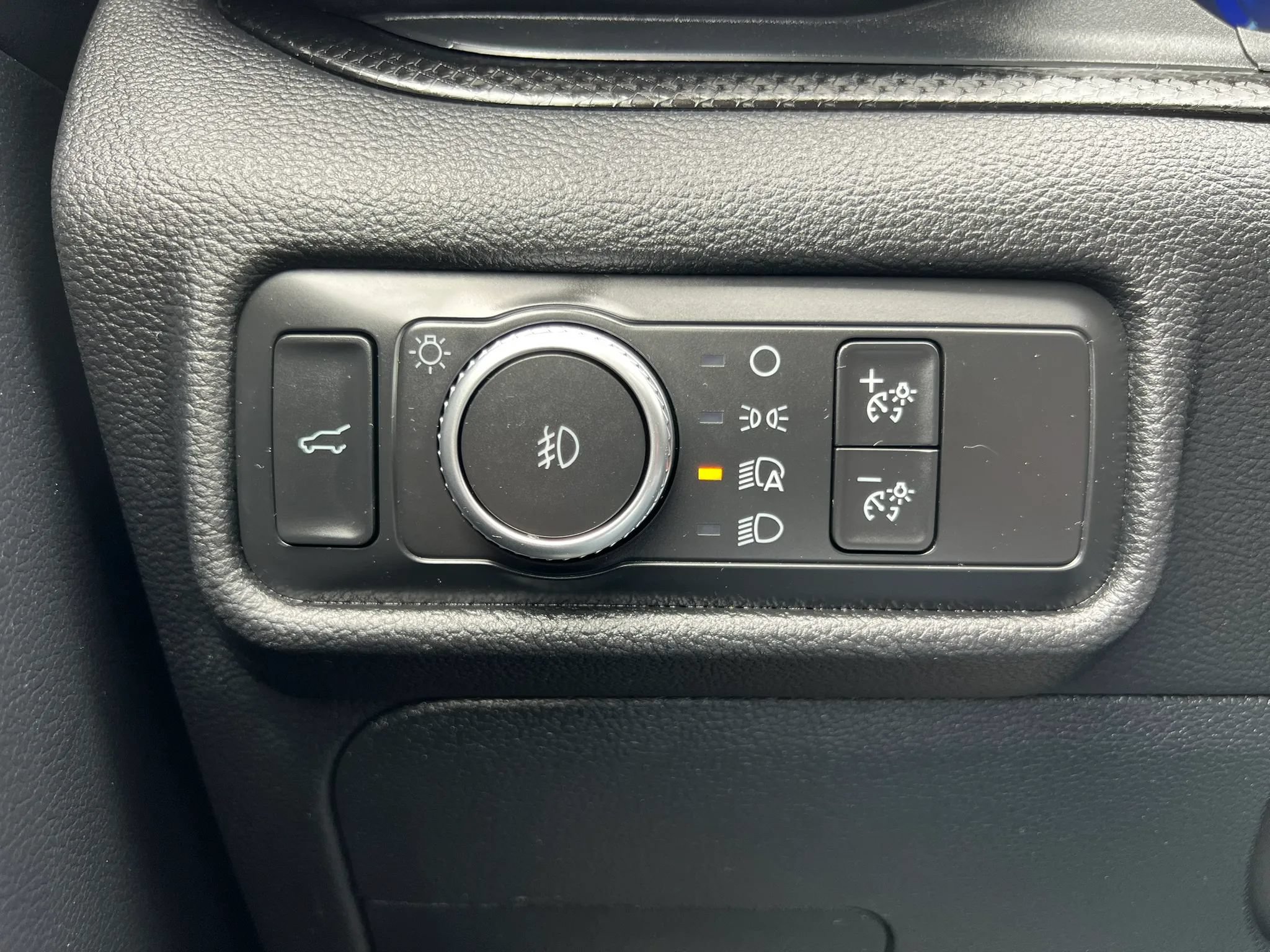 Used 2020 Ford Explorer ST w/ Premium Technology Package AWD/4WD image 38
