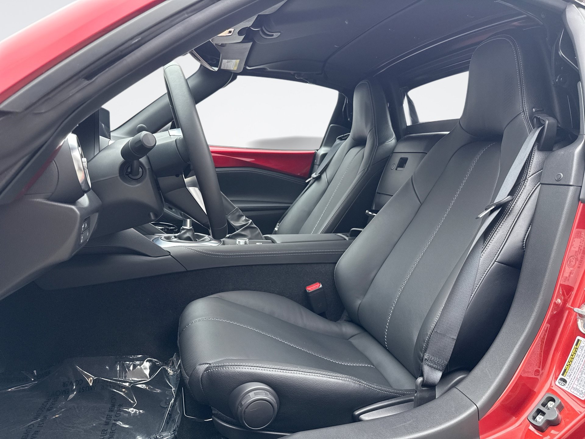 Used 2025 MAZDA MX-5 Miata RF Grand Touring w/ Weather Package RWD image 11