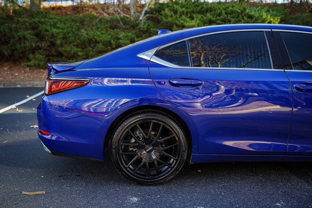 Used 2022 Lexus ES 350 F Sport image 9