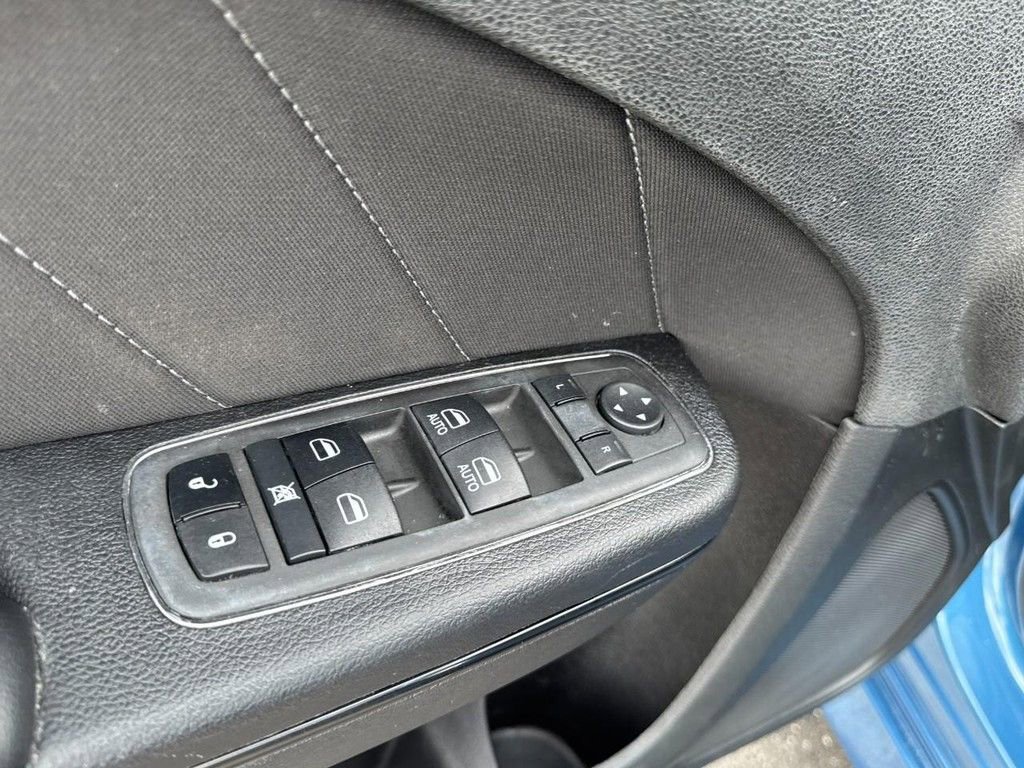 Used 2022 Dodge Charger R/T w/ Driver Convenience Group image 15