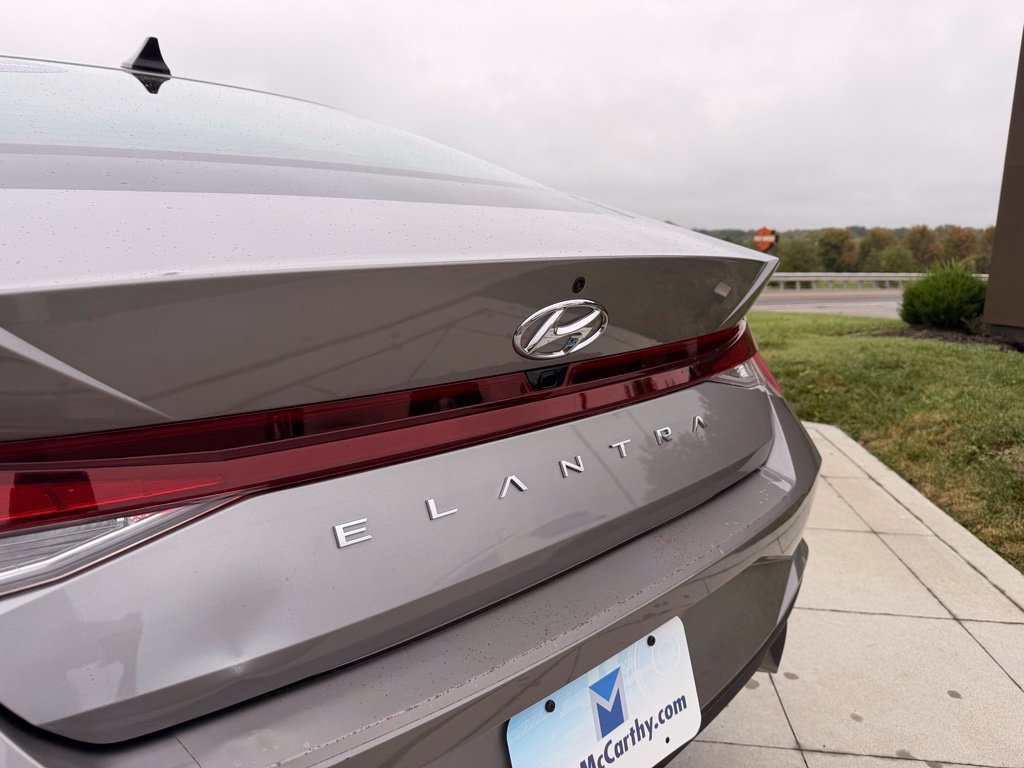 Used 2023 Hyundai Elantra SEL w/ Convenience Package FWD image 30