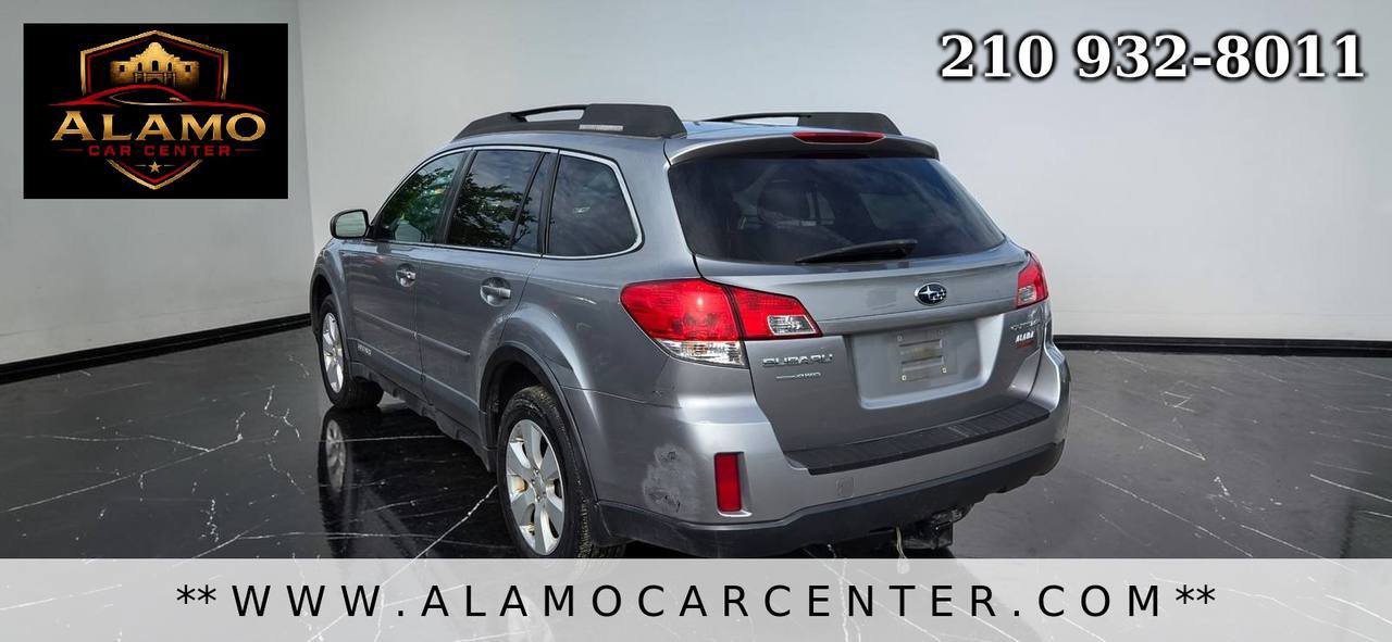 Used 2011 Subaru Outback 2.5i Premium AWD/4WD image 3